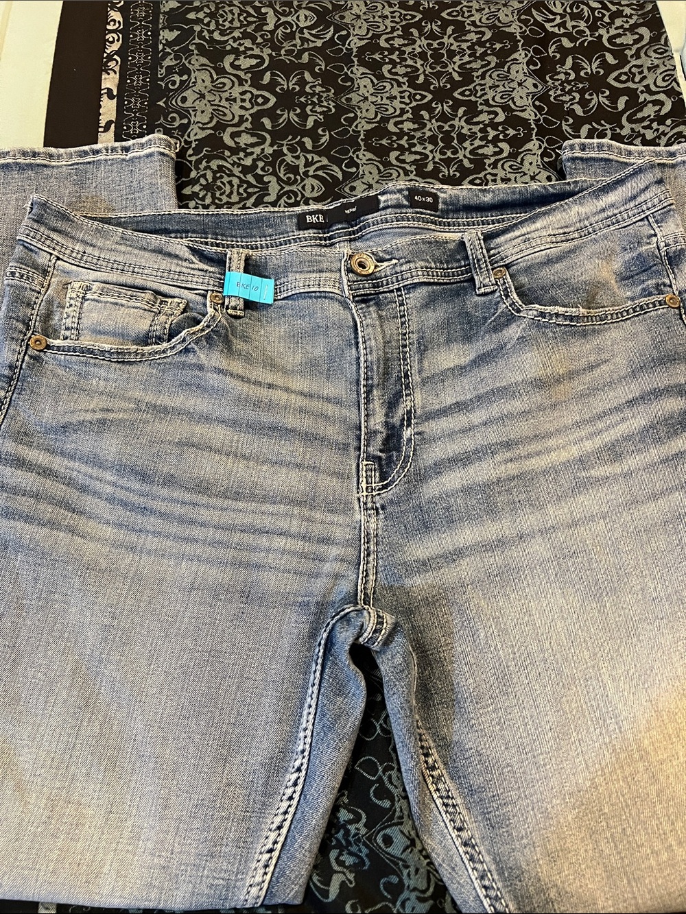 BKE HENRY Light Blue Faded Denim Jeans